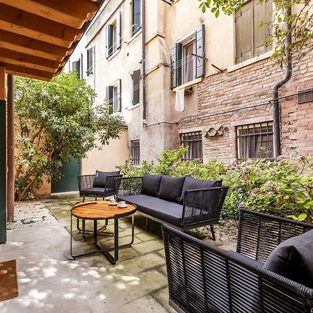 Ca' San Carlo Residence By Wonderful Italy Venezia Esterno foto