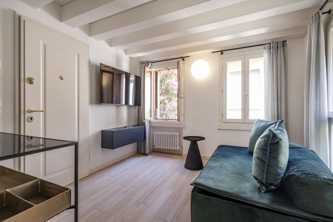 Ca' San Carlo Residence By Wonderful Italy Venezia Esterno foto