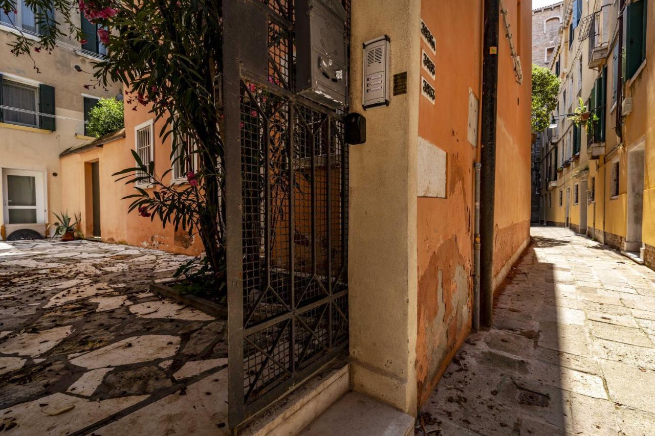 Ca' San Carlo Residence By Wonderful Italy Venezia Esterno foto