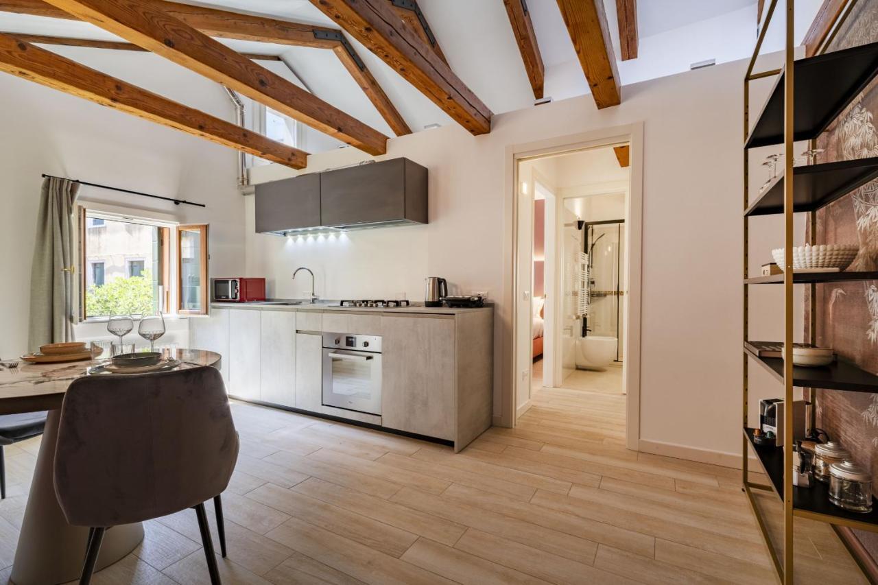 Ca' San Carlo Residence By Wonderful Italy Venezia Esterno foto