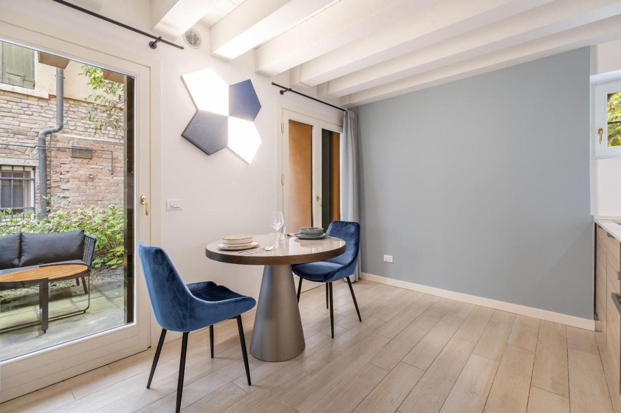 Ca' San Carlo Residence By Wonderful Italy Venezia Esterno foto